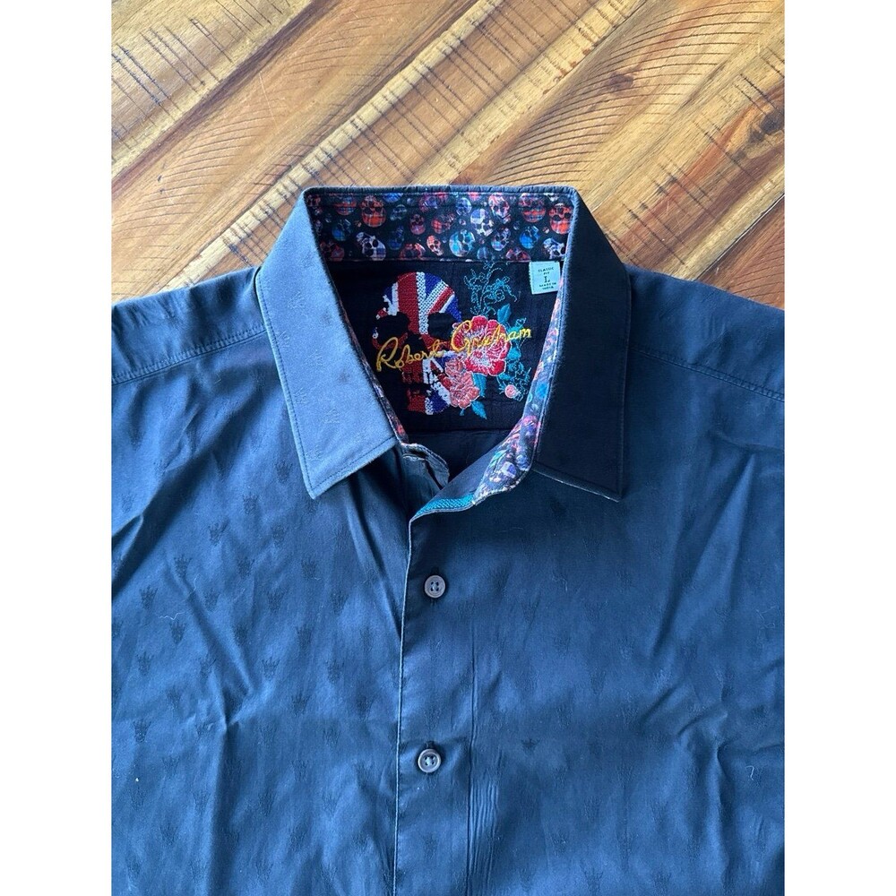 Robert Graham Black Skulls Embroidered Men’s Size L Button Down Dress Shirt